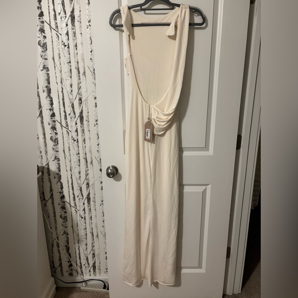 MESHKI Henley Slinky Drape Maxi Dress - Ivory Elegant Cream Evening Gown - Picture 7 of 7